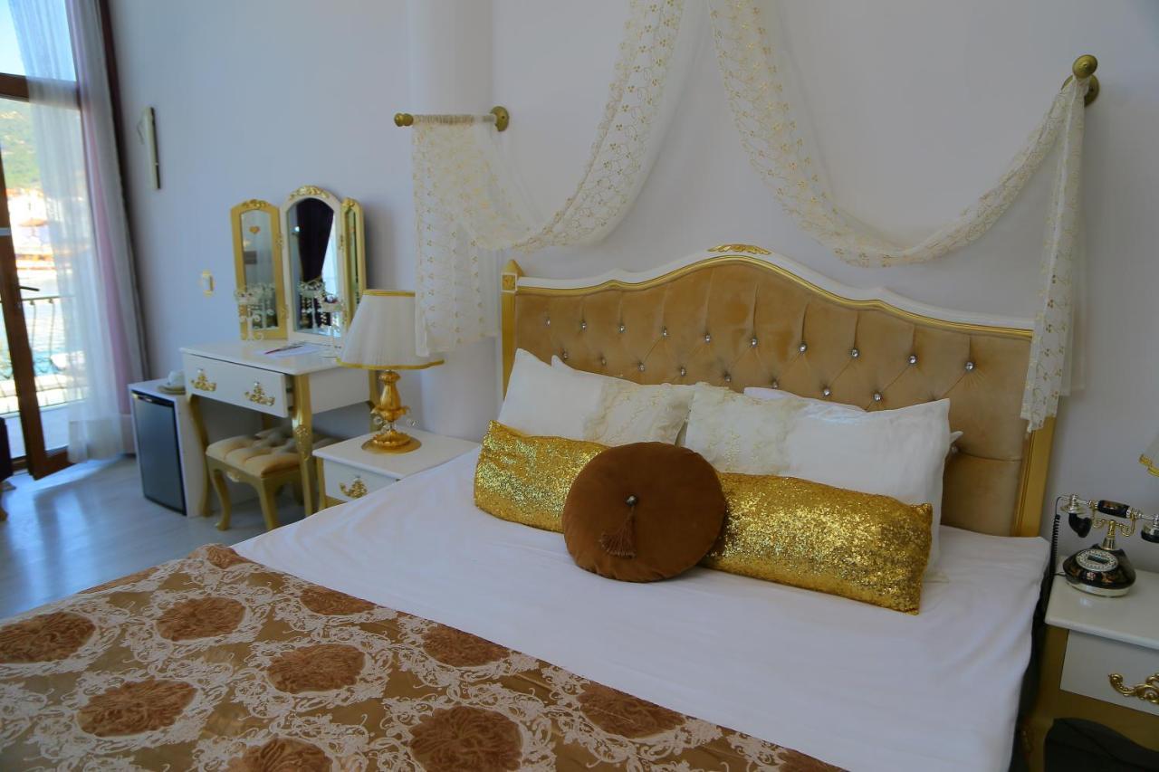 Huri & Nuri Hotel (Adults Only) フォチャ エクステリア 写真