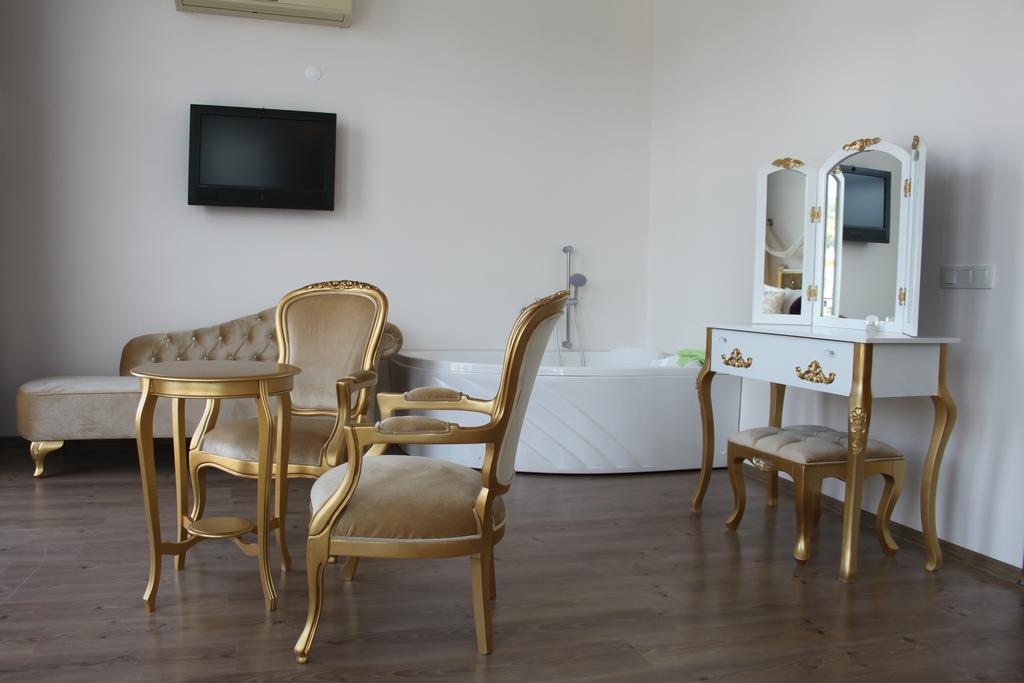 Huri & Nuri Hotel (Adults Only) フォチャ エクステリア 写真